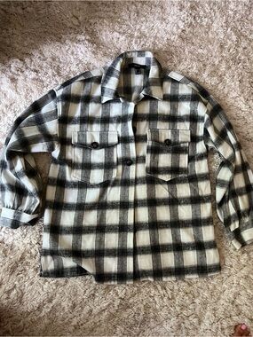 Forever 21 Black and White Plaid Shirt Jacket